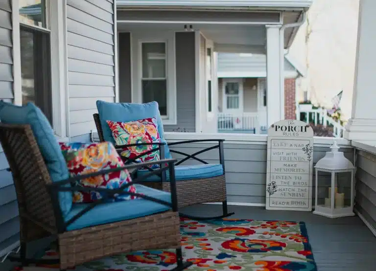 front porch 768x554